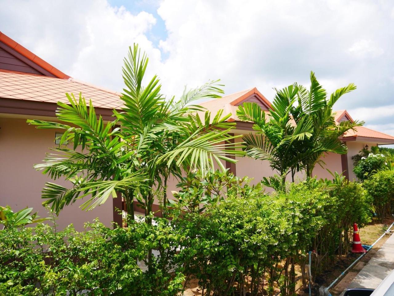 Tinna Resort Ban Nong Mai Ngam Extérieur photo