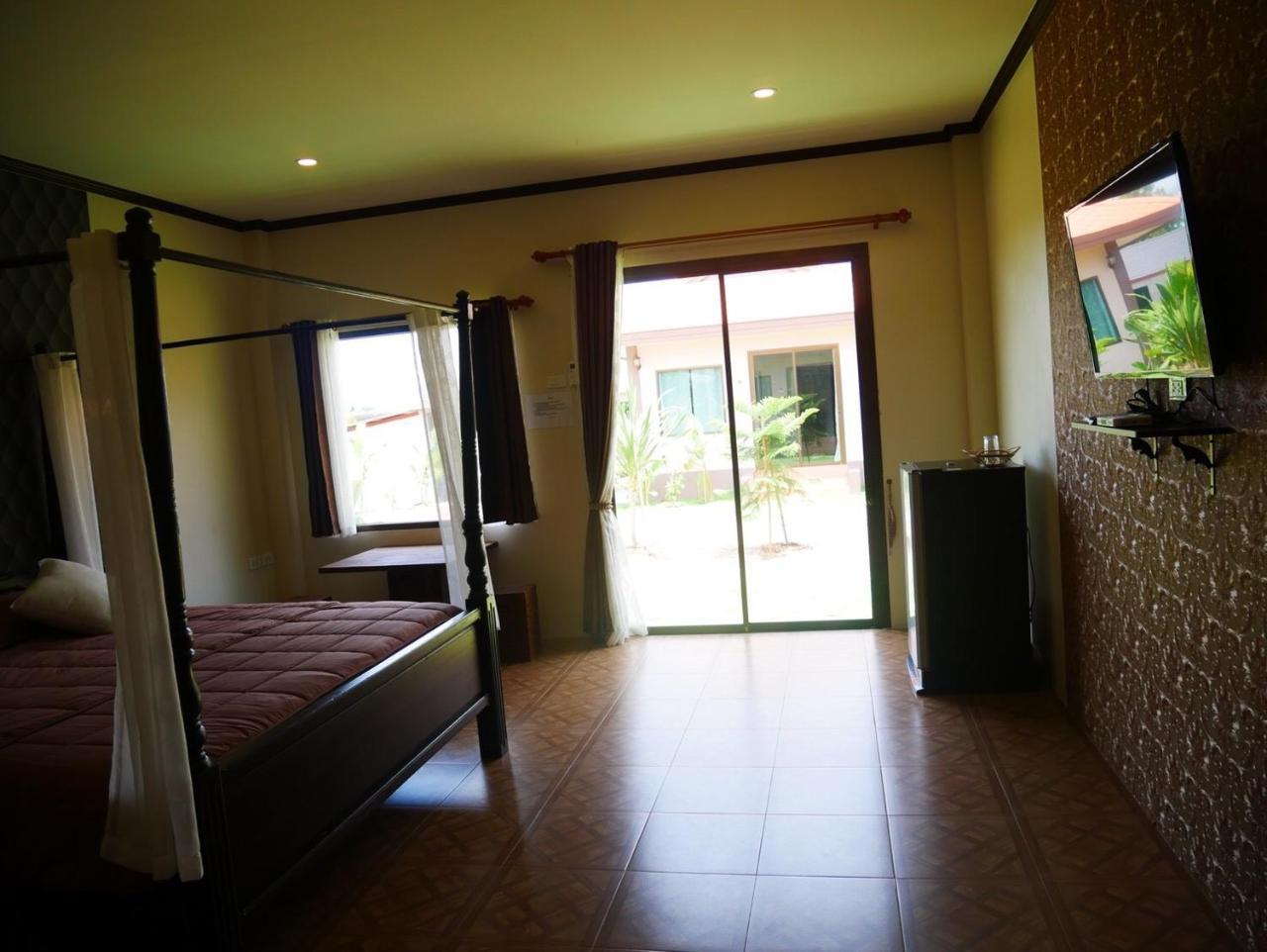 Tinna Resort Ban Nong Mai Ngam Extérieur photo